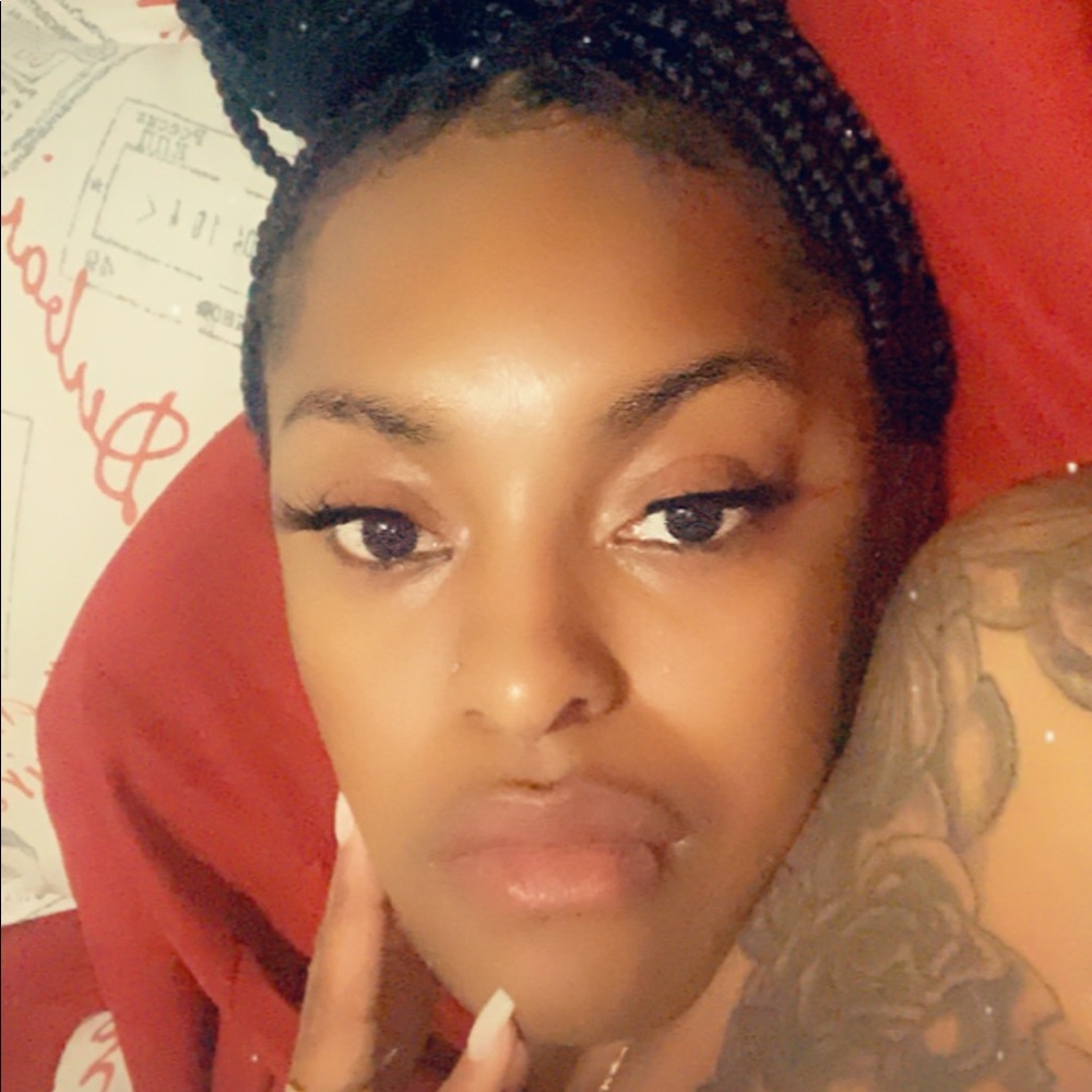 Meet your Posher, Tyshekia